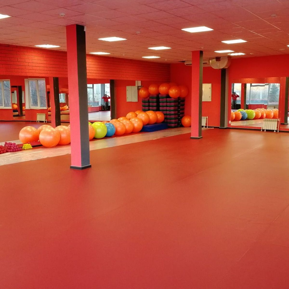 Спортивный клуб FLEX GYM на Кузоватовской Спортивный клуб FLEX GYM на Кузоватовской