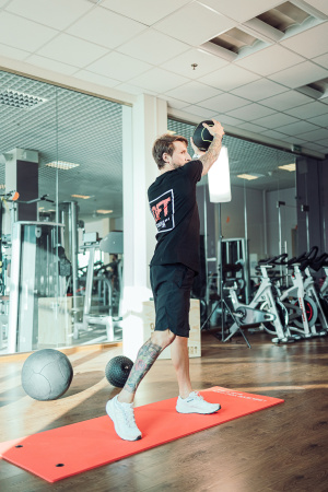 Мяч тренировочный черный 10 кг