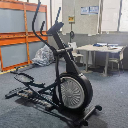 Эллиптический тренажер Gymmaster QT800M