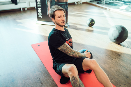 Мяч тренировочный (медицинбол) с хватами, 6 кг