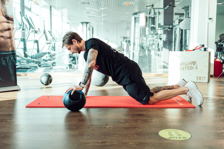 Мяч тренировочный (медицинбол) с хватами, 6 кг